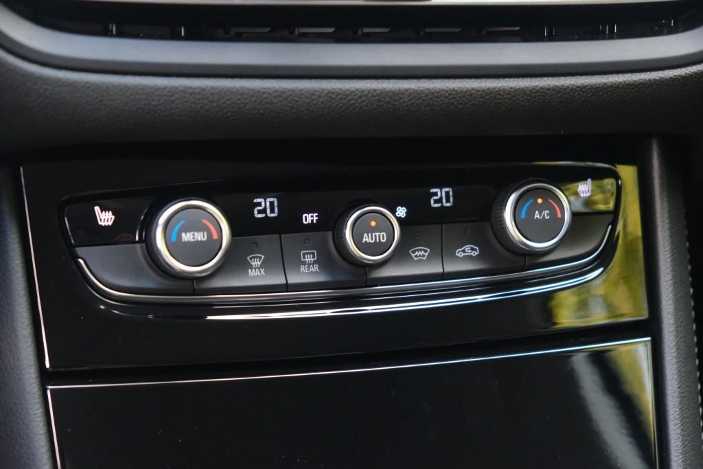 Opel Grandland 1.2 Turbo 130pk EAT8 GS | Navi | App Connect | Adaptive Cruise | Camera | Alcantara | Winter Pakket afbeelding 21