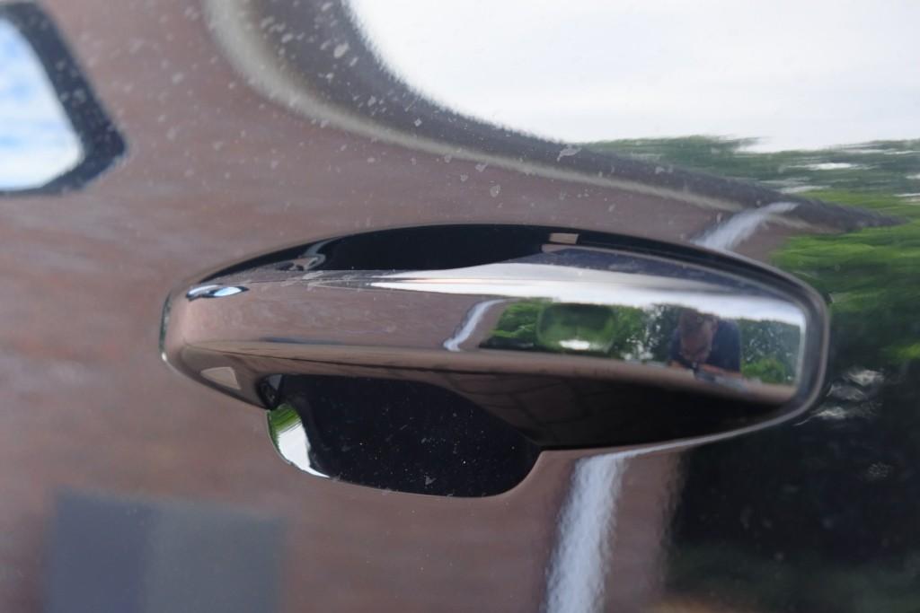 Volvo EX40 Extended Range 82 kWh Ultra Black Edition | Navi | App Connect | Climate | Adaptive Cruise | 360° Camera | Panoramadak | Stoelverwarming afbeelding 32