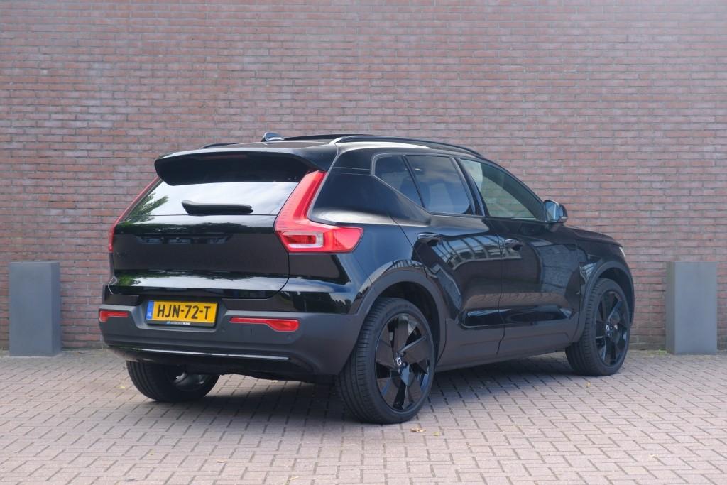 Volvo EX40 Extended Range 82 kWh Ultra Black Edition | Navi | App Connect | Climate | Adaptive Cruise | 360° Camera | Panoramadak | Stoelverwarming afbeelding 35