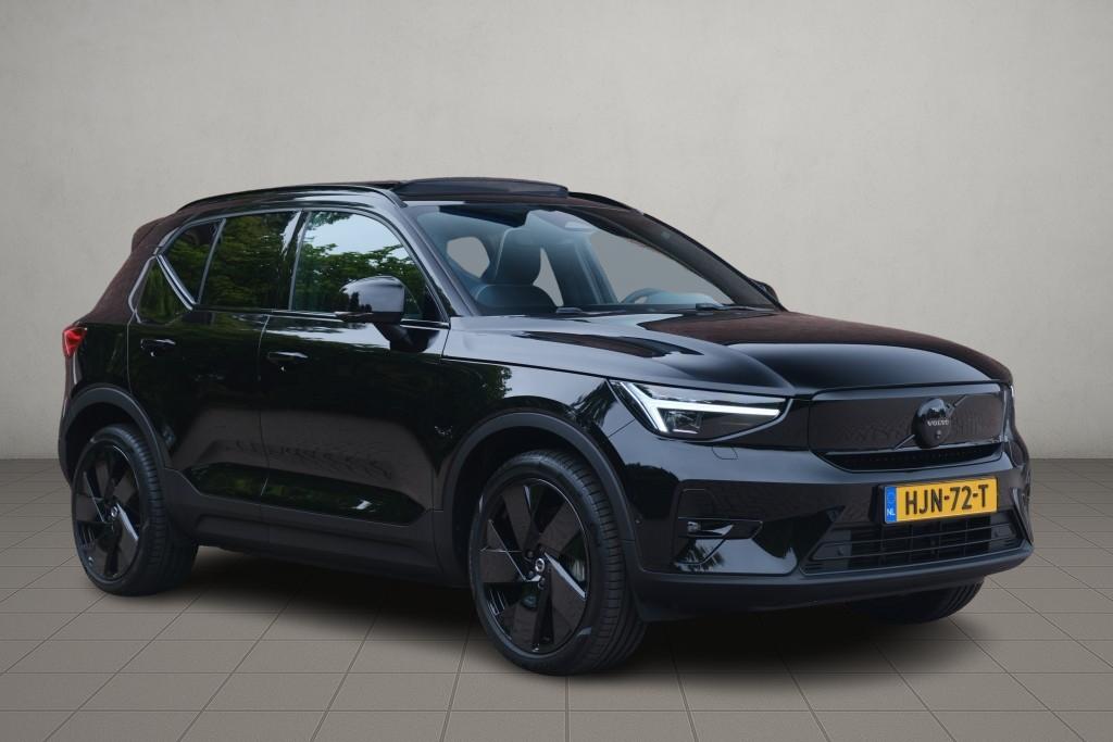 Volvo EX40 Extended Range 82 kWh Ultra Black Edition | Navi | App Connect | Climate | Adaptive Cruise | 360° Camera | Panoramadak | Stoelverwarming afbeelding 1