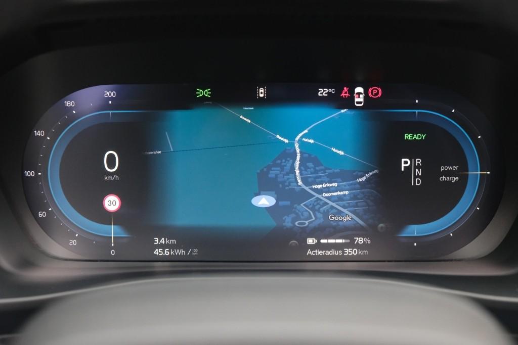 Volvo EX40 Extended Range 82 kWh Ultra Black Edition | Navi | App Connect | Climate | Adaptive Cruise | 360° Camera | Panoramadak | Stoelverwarming afbeelding 11