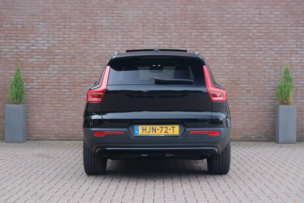 Volvo EX40 Extended Range 82 kWh Ultra Black Edition | Navi | App Connect | Climate | Adaptive Cruise | 360° Camera | Panoramadak | Stoelverwarming afbeelding 38