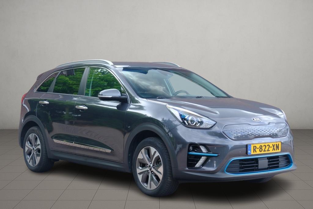 Kia e-Niro 64 kWh DynamicLine | Navi | App Connect | Climate | Adaptive Cruise | Camera | PDC | Keyless afbeelding 1