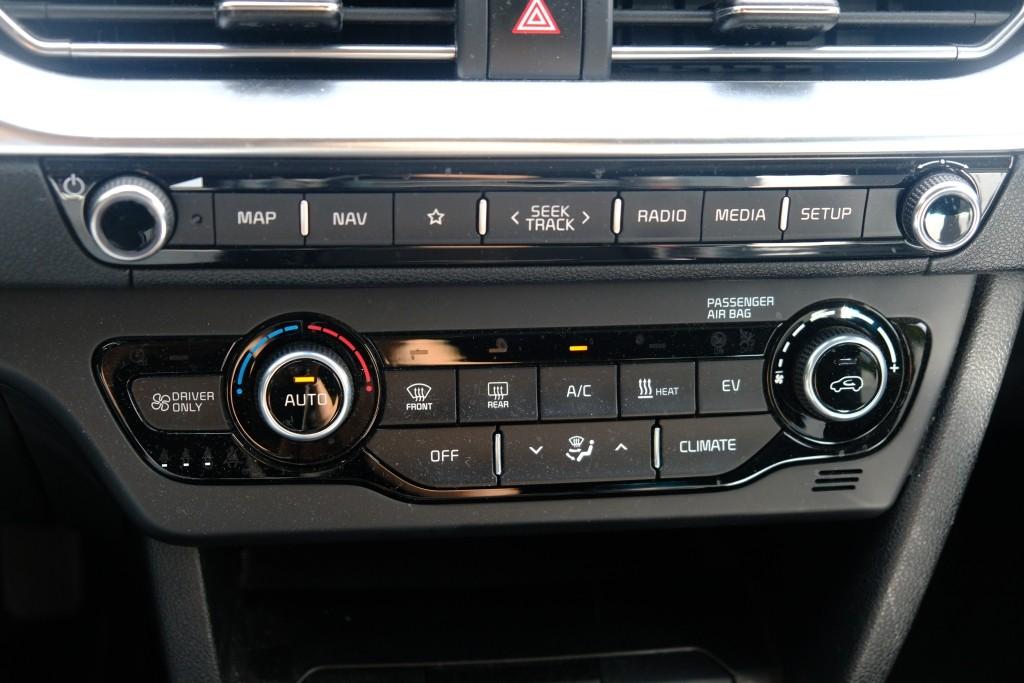 Kia e-Niro 64 kWh DynamicLine | Navi | App Connect | Climate | Adaptive Cruise | Camera | PDC | Keyless afbeelding 23