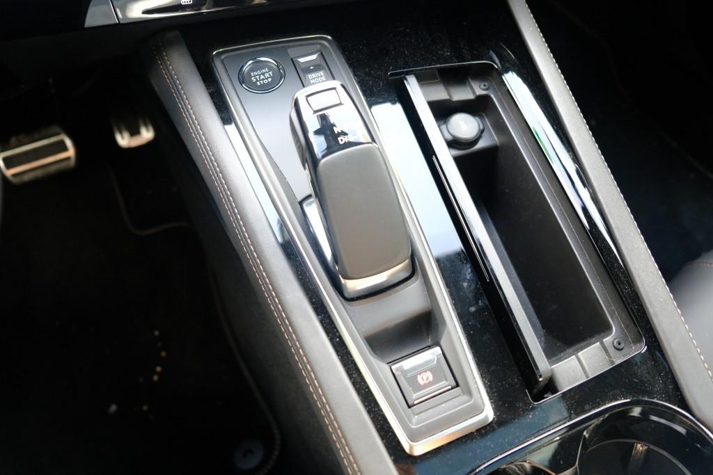 Peugeot 508 SW 1.6 HYbrid 225pk EAT8 GT | Navi | App Connect | Climate | Adaptive Cruise | Keyless | Panoramadak | Leder afbeelding 25