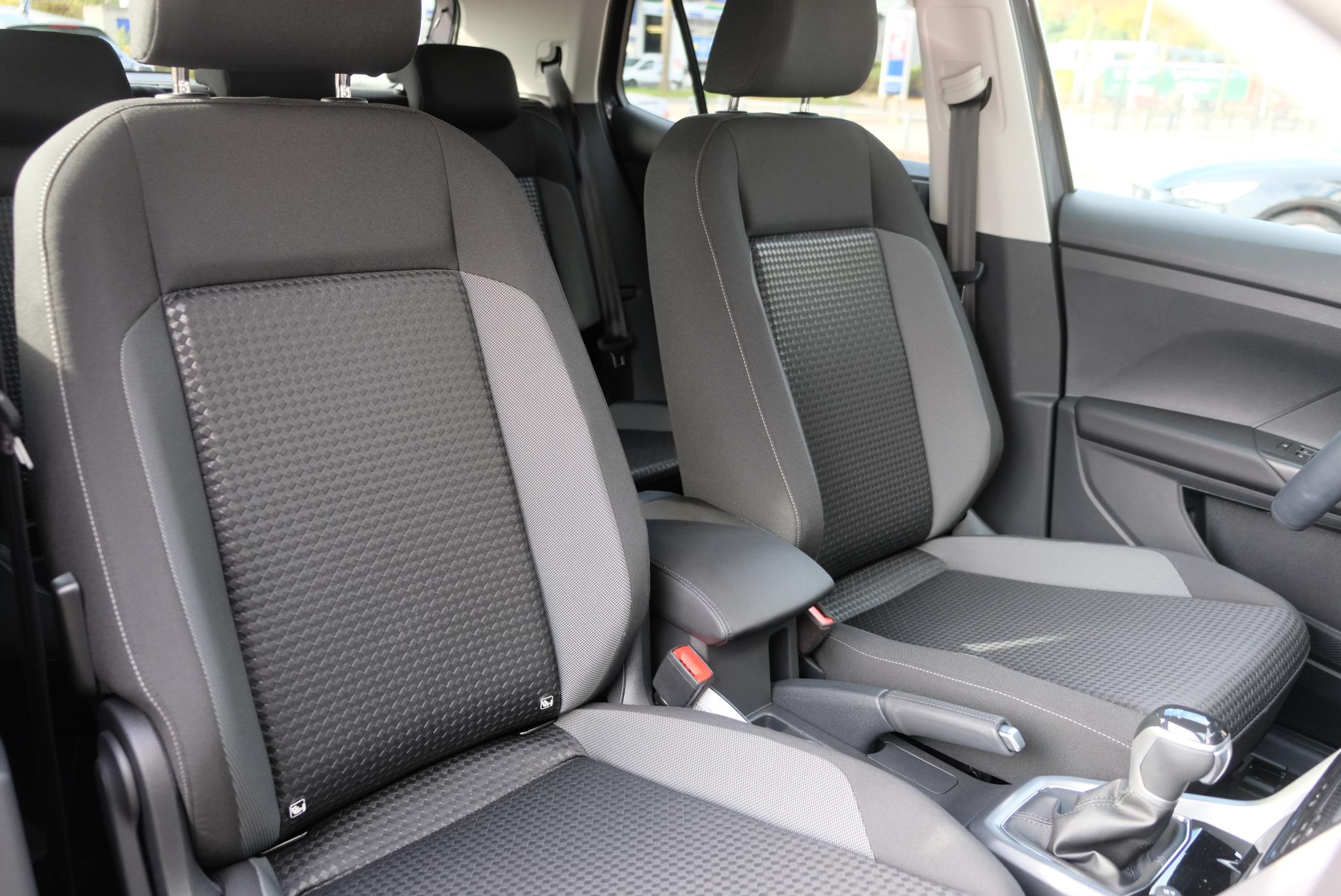 Volkswagen T-Cross 1.0 TSi 110pk DSG Active | Navi | App Connect | Climate | Adaptive Cruise | PDC afbeelding 7