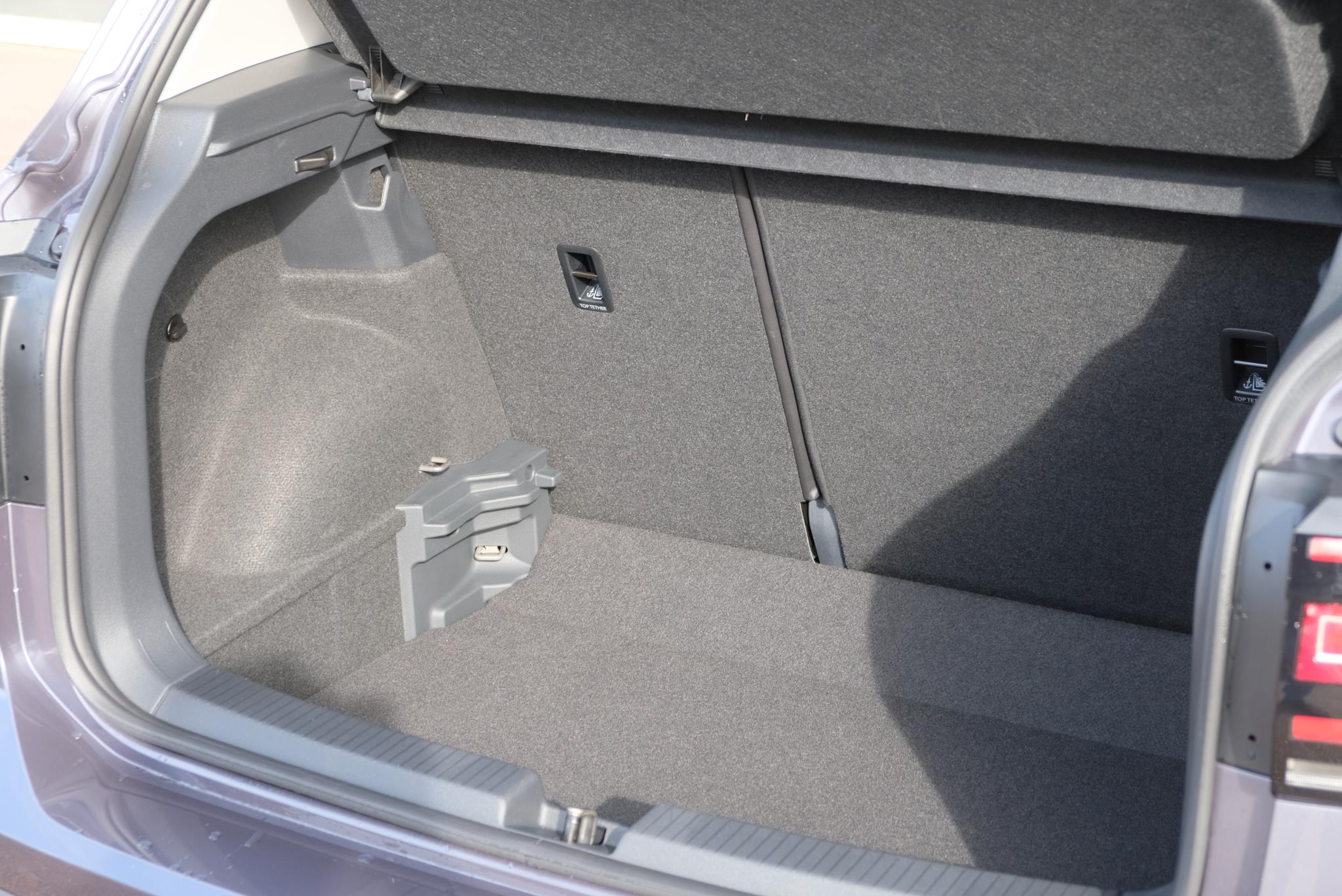 Volkswagen T-Cross 1.0 TSi 110pk DSG Active | Navi | App Connect | Climate | Adaptive Cruise | PDC afbeelding 22