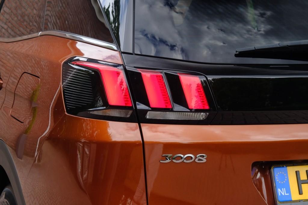Peugeot 3008 1.6 HYbrid4 300pk GT | Navi | App Connect | Climate | Adaptive Cruise | Camera | PDC | Keyless afbeelding 29