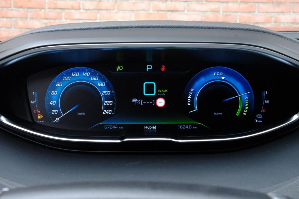 Peugeot 3008 1.6 HYbrid4 300pk GT | Navi | App Connect | Climate | Adaptive Cruise | Camera | PDC | Keyless afbeelding 11
