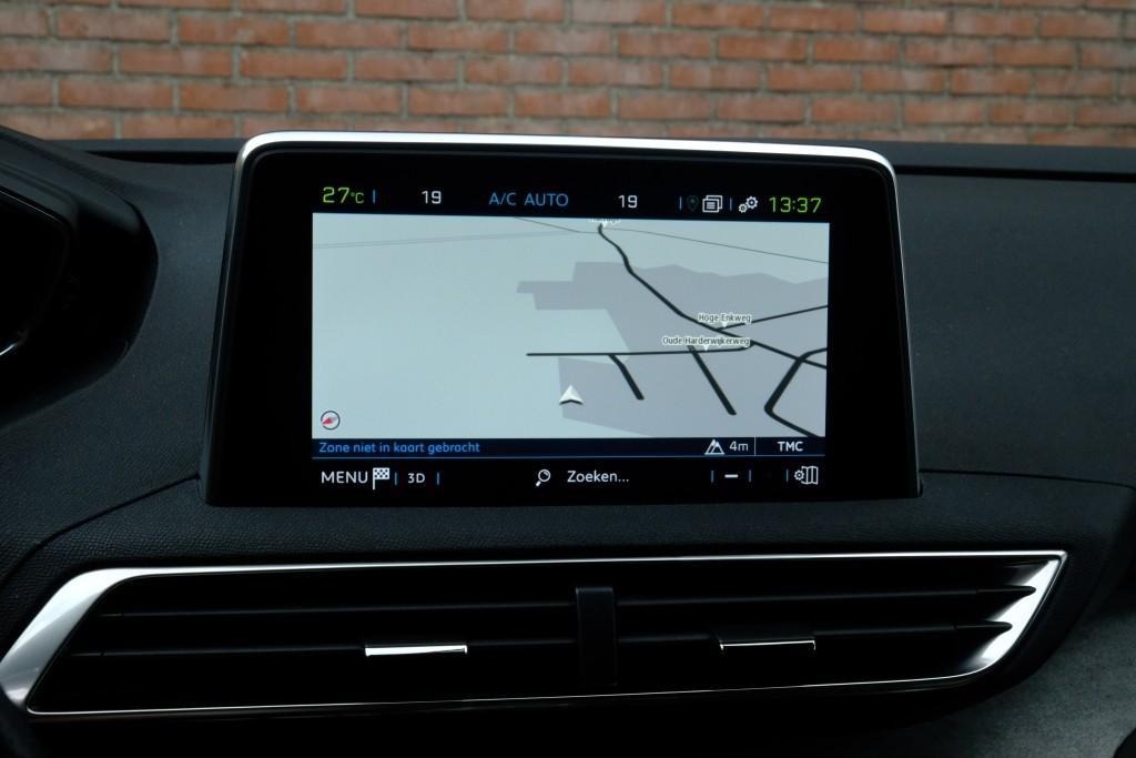 Peugeot 3008 1.6 HYbrid4 300pk GT | Navi | App Connect | Climate | Adaptive Cruise | Camera | PDC | Keyless afbeelding 18