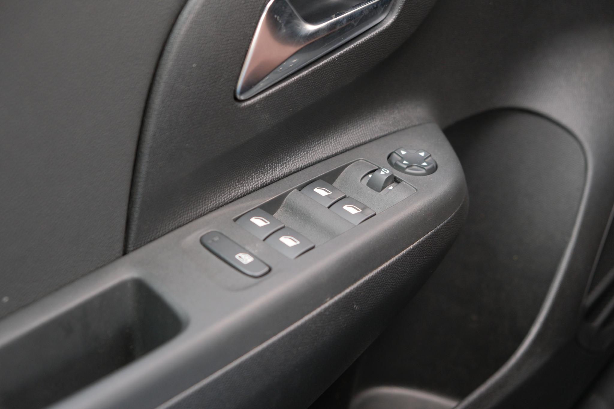 Opel Corsa 1.2 Turbo 100pk GS | Navi | App Connect | Climate | Cruise | Keyless | Camera | Blind Spot afbeelding 20