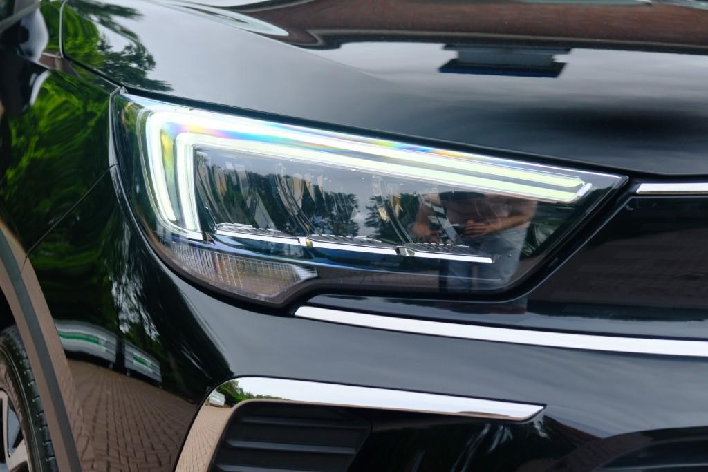 Opel Crossland 1.2 Turbo 110pk Ultimate | Navi | App Connect | Climate | Cruise | PDC | Blind Spot | Trekhaak afbeelding 2
