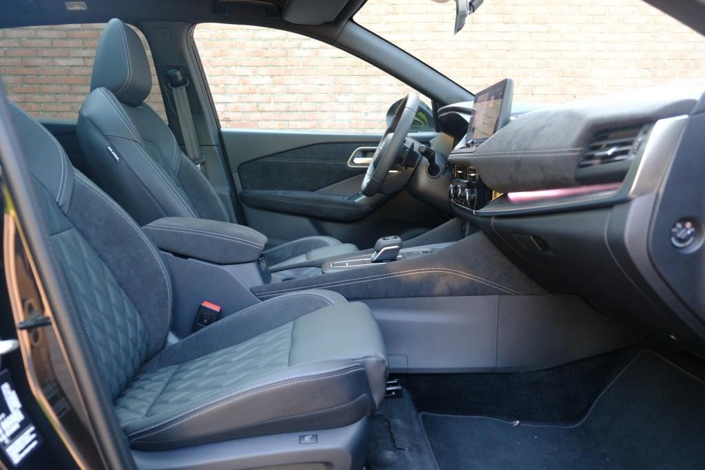 Nissan QASHQAI 1.3 MHEV Xtronic 158pk Tekna Plus | Navi | App Connect | Adaptive Cruise | Panoramadak | Keyless | 360° Camera | Bose | Elektrische Achterklep afbeelding 4
