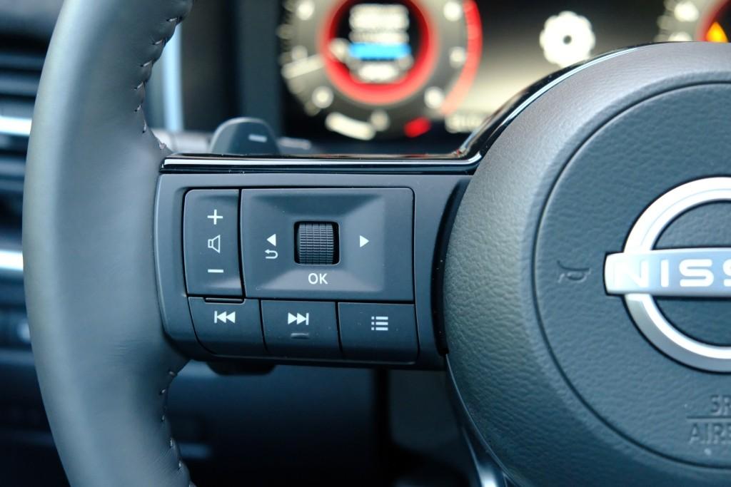 Nissan QASHQAI 1.3 MHEV Xtronic 158pk Tekna Plus | Navi | App Connect | Adaptive Cruise | Panoramadak | Keyless | 360° Camera | Bose | Elektrische Achterklep afbeelding 9