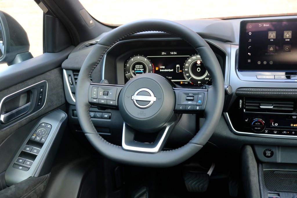 Nissan QASHQAI 1.3 MHEV Xtronic 158pk Tekna Plus | Navi | App Connect | Adaptive Cruise | Panoramadak | Keyless | 360° Camera | Bose | Elektrische Achterklep afbeelding 11