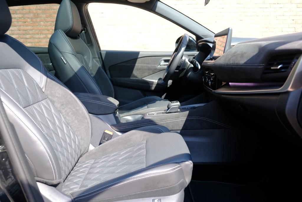 Nissan QASHQAI 1.3 MHEV Xtronic 158pk Tekna Plus | Navi | App Connect | Adaptive Cruise | Panoramadak | Keyless | 360° Camera | Bose | Elektrische Achterklep afbeelding 4