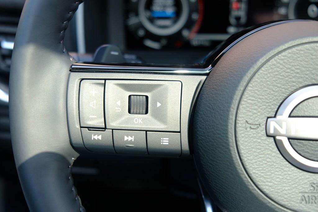Nissan QASHQAI 1.3 MHEV Xtronic 158pk Tekna Plus | Navi | App Connect | Adaptive Cruise | Panoramadak | Keyless | 360° Camera | Bose | Elektrische Achterklep afbeelding 9