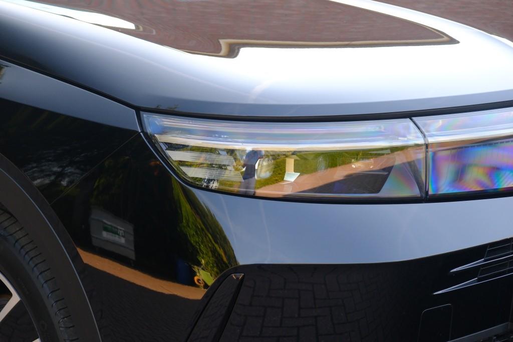 Opel Grandland 1.2 Turbo Hybrid 145pk eDCT6 GS | Navi | App Connect | Adaptive Cruise | Climate Control | Panoramadak | 360° Camera | Focal Audio | Keyless afbeelding 2