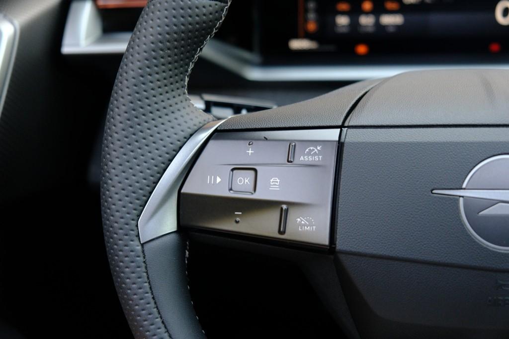 Opel Grandland 1.2 Turbo Hybrid 145pk eDCT6 GS | Navi | App Connect | Adaptive Cruise | Climate Control | Panoramadak | 360° Camera | Focal Audio | Keyless afbeelding 9