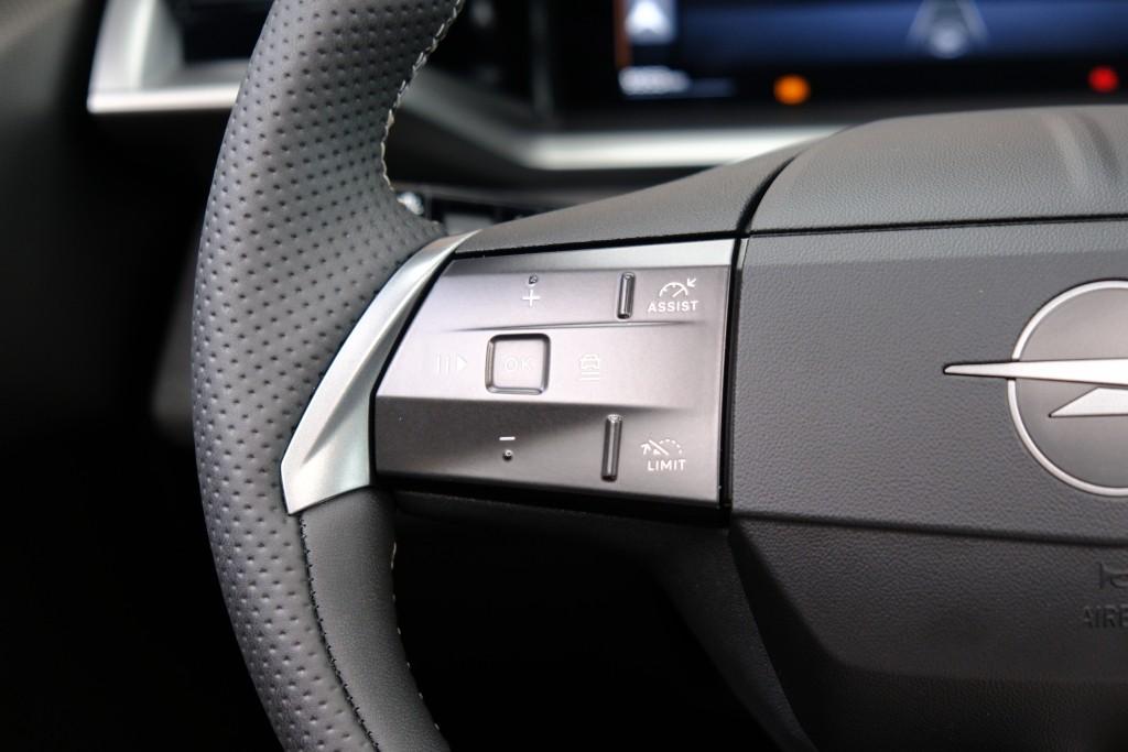 Opel Grandland 1.2 Turbo Hybrid 145pk eDCT6 GS | Navi | App Connect | Adaptive Cruise | Climate Control | Panoramadak | 360° Camera | Focal Audio | Keyless afbeelding 9
