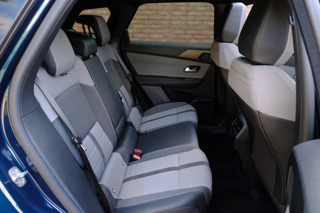 Opel Grandland 1.2 Turbo Hybrid 145pk eDCT6 GS | Navi | App Connect | Adaptive Cruise | Climate Control | Panoramadak | 360° Camera | Focal Audio | Keyless afbeelding 3