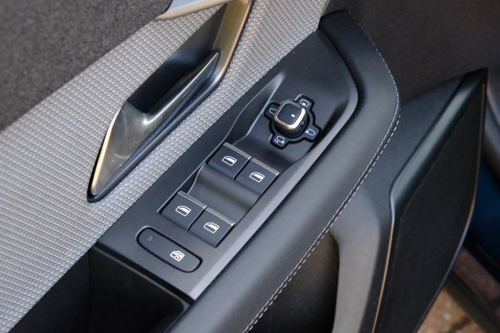 Opel Grandland 1.2 Turbo Hybrid 145pk eDCT6 GS | Navi | App Connect | Adaptive Cruise | Climate Control | Panoramadak | 360° Camera | Focal Audio | Keyless afbeelding 27
