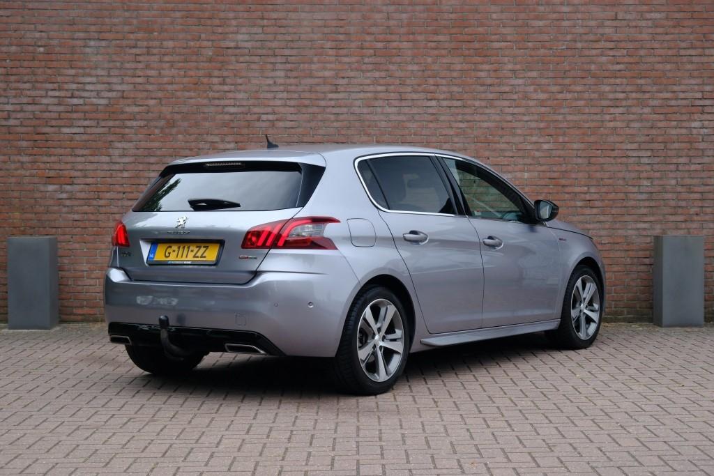 Peugeot 308 1.2 PureTech 130pk GT-line | Navi | App Connect | Climate | Cruise | Keyless | PDC afbeelding 31