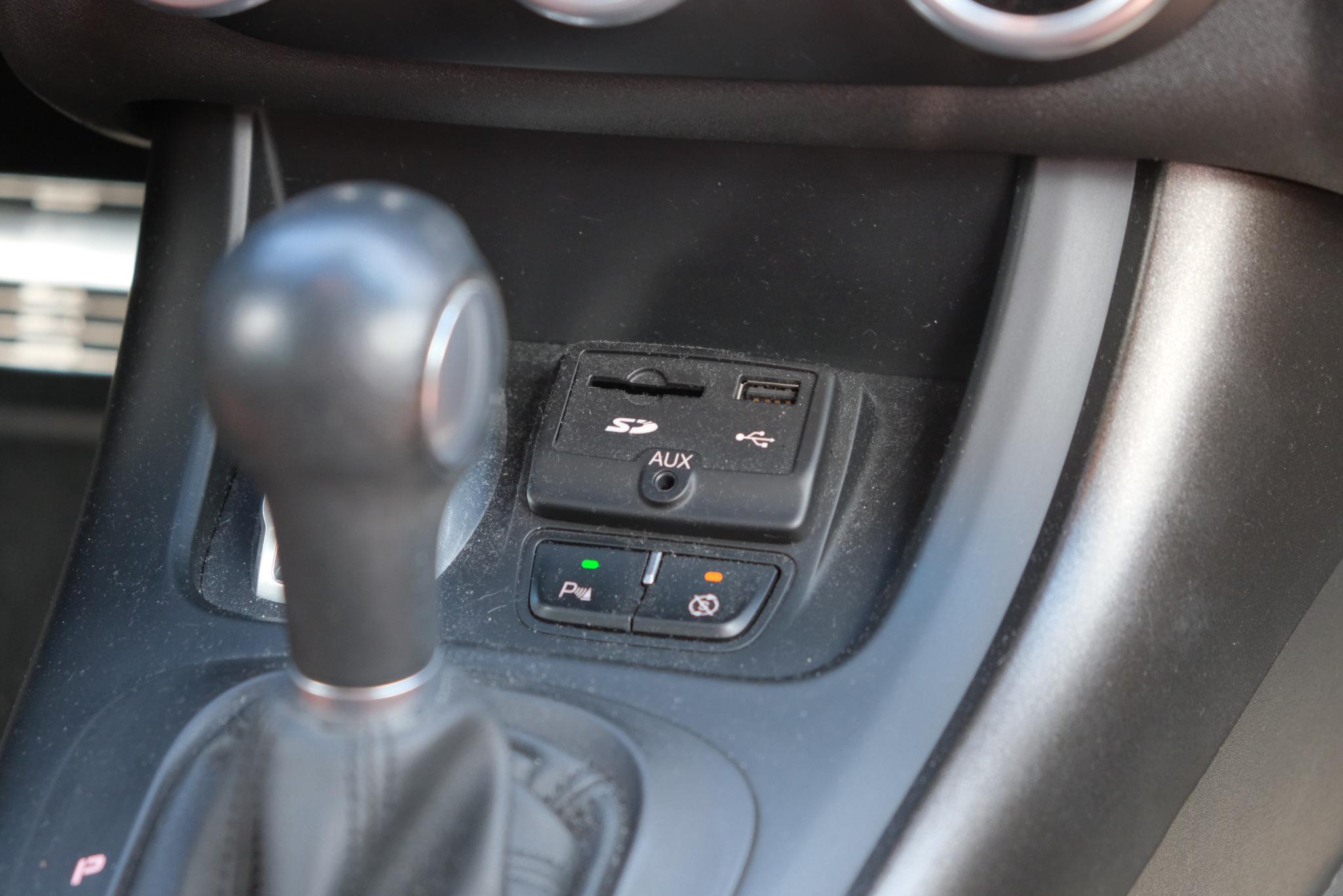 Alfa Romeo Giulietta 1.4 T 170pk Aut. Exclusive | Leer | Navi | Trekhaak | Xenon | PDC afbeelding 16