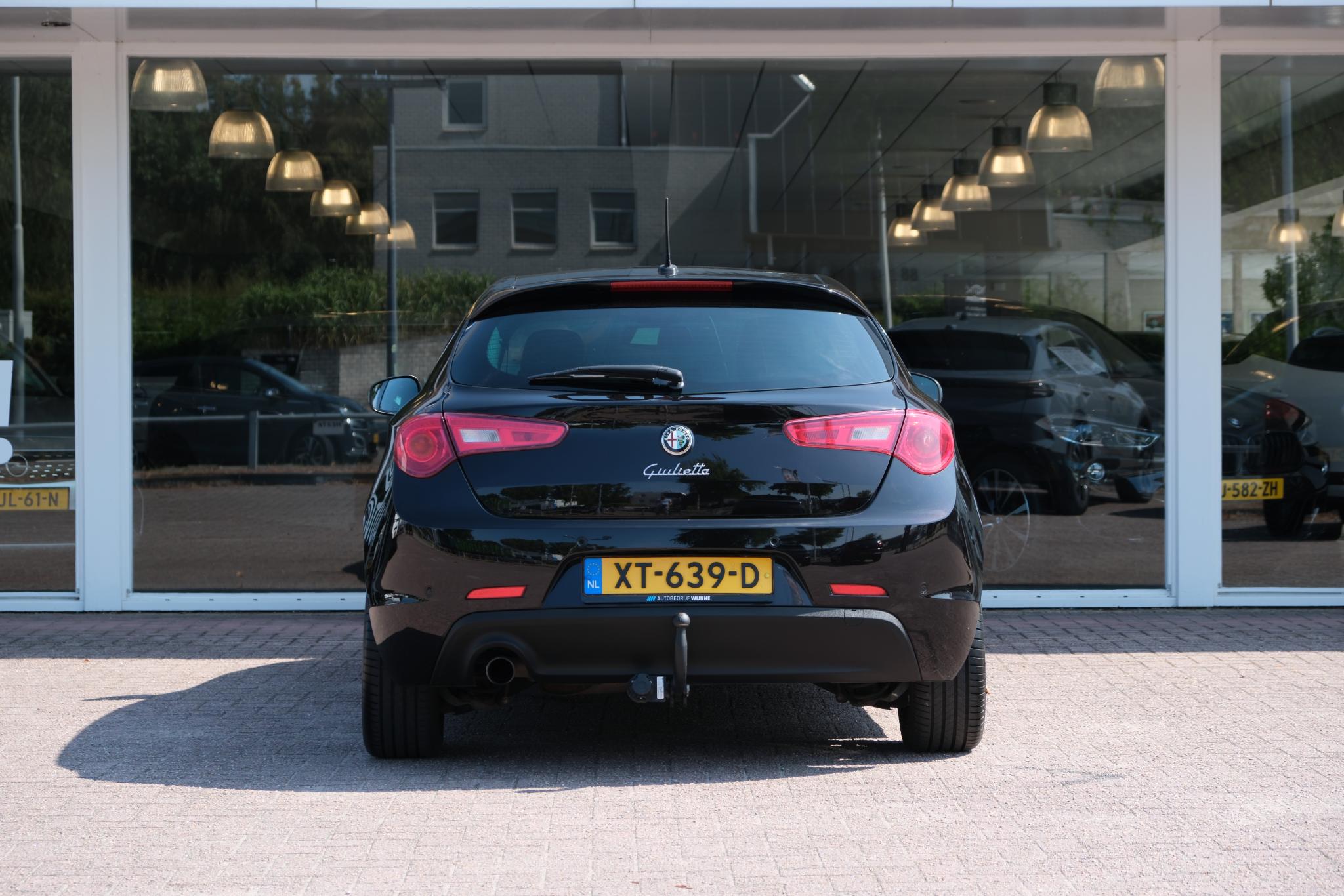 Alfa Romeo Giulietta 1.4 T 170pk Aut. Exclusive | Navi | Climate | Xenon | PDC | Trekhaak afbeelding 5