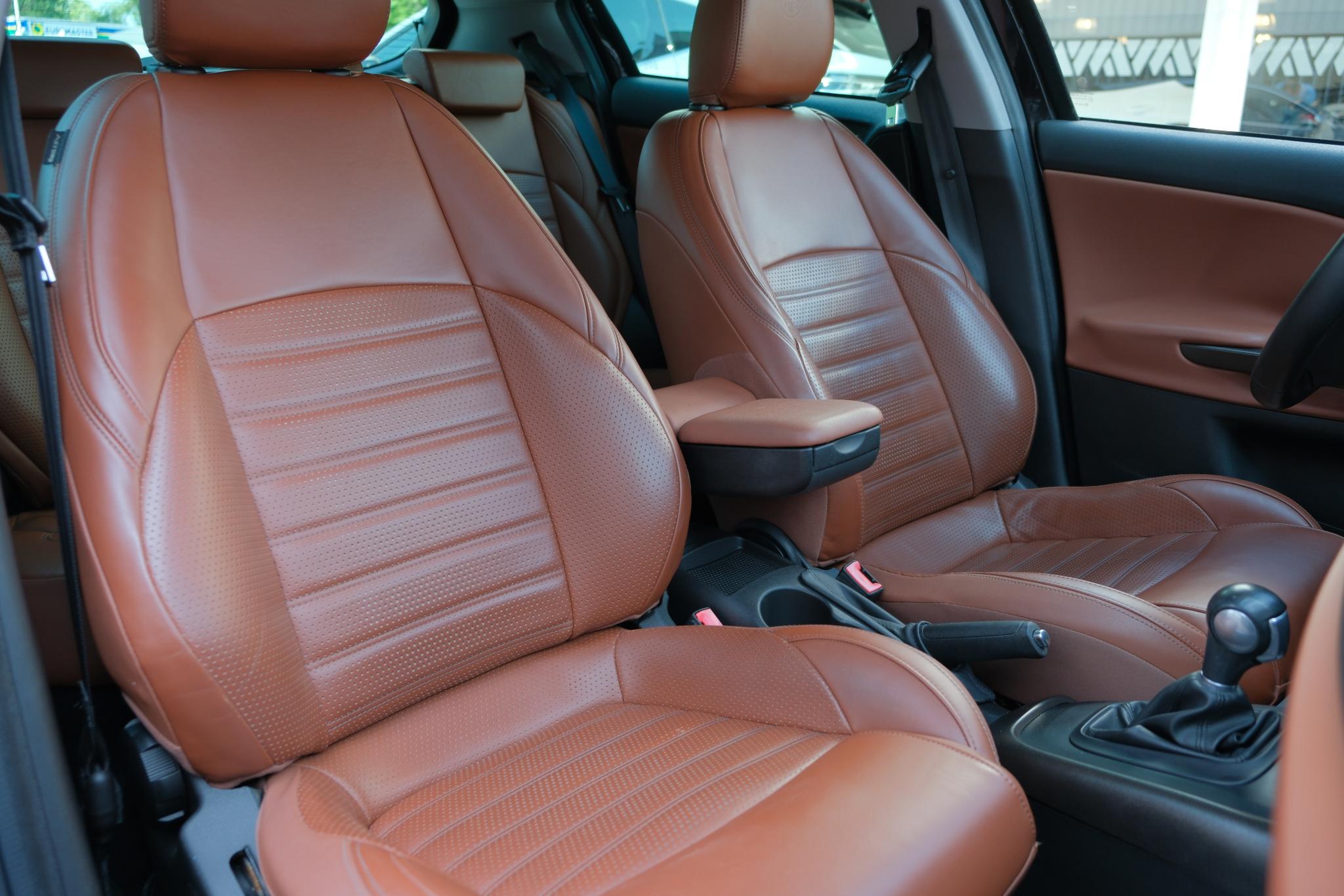 Alfa Romeo Giulietta 1.4 T 170pk Aut. Exclusive | Navi | Climate | Xenon | PDC | Trekhaak afbeelding 8