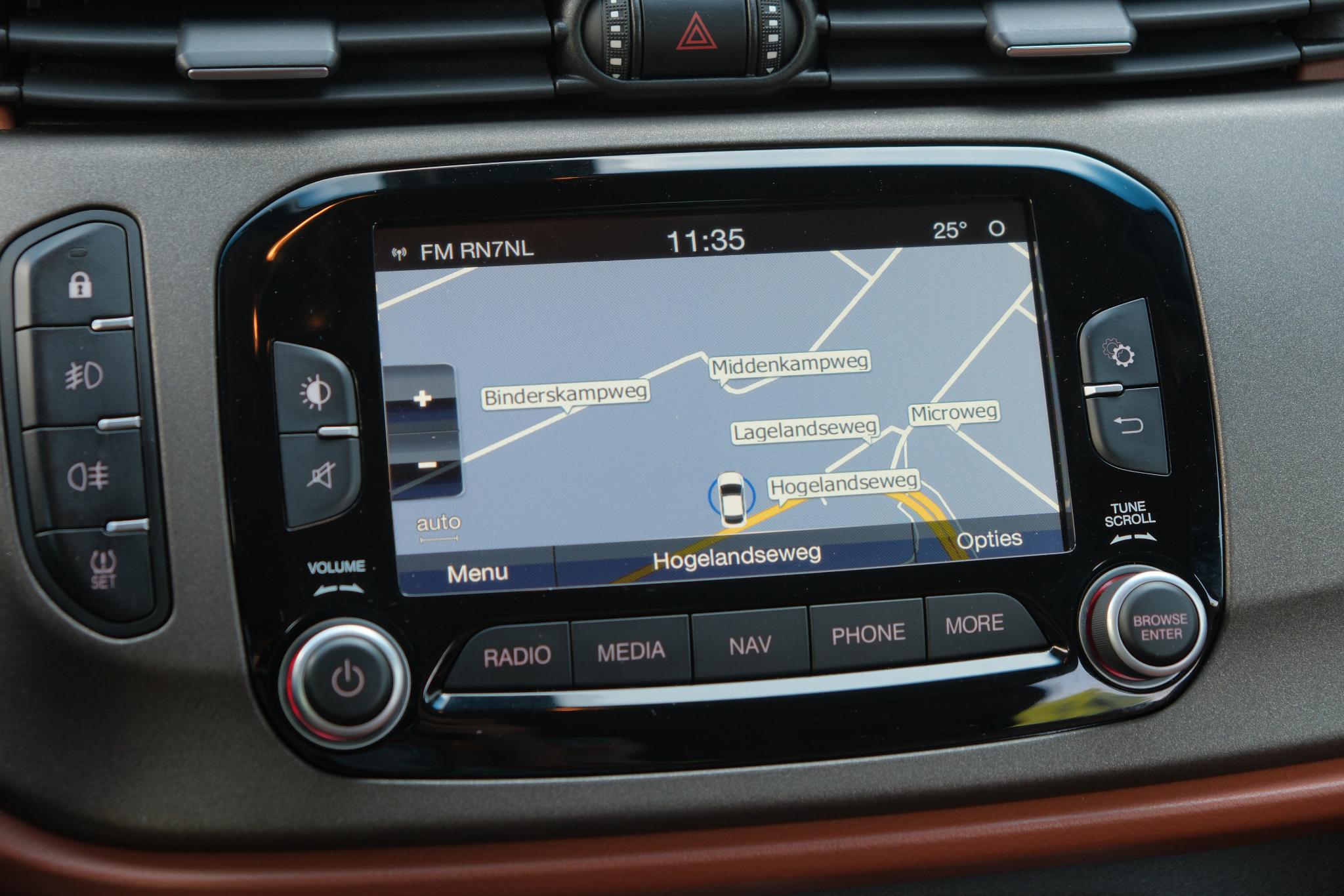 Alfa Romeo Giulietta 1.4 T 170pk Aut. Exclusive | Navi | Climate | Xenon | PDC | Trekhaak afbeelding 10