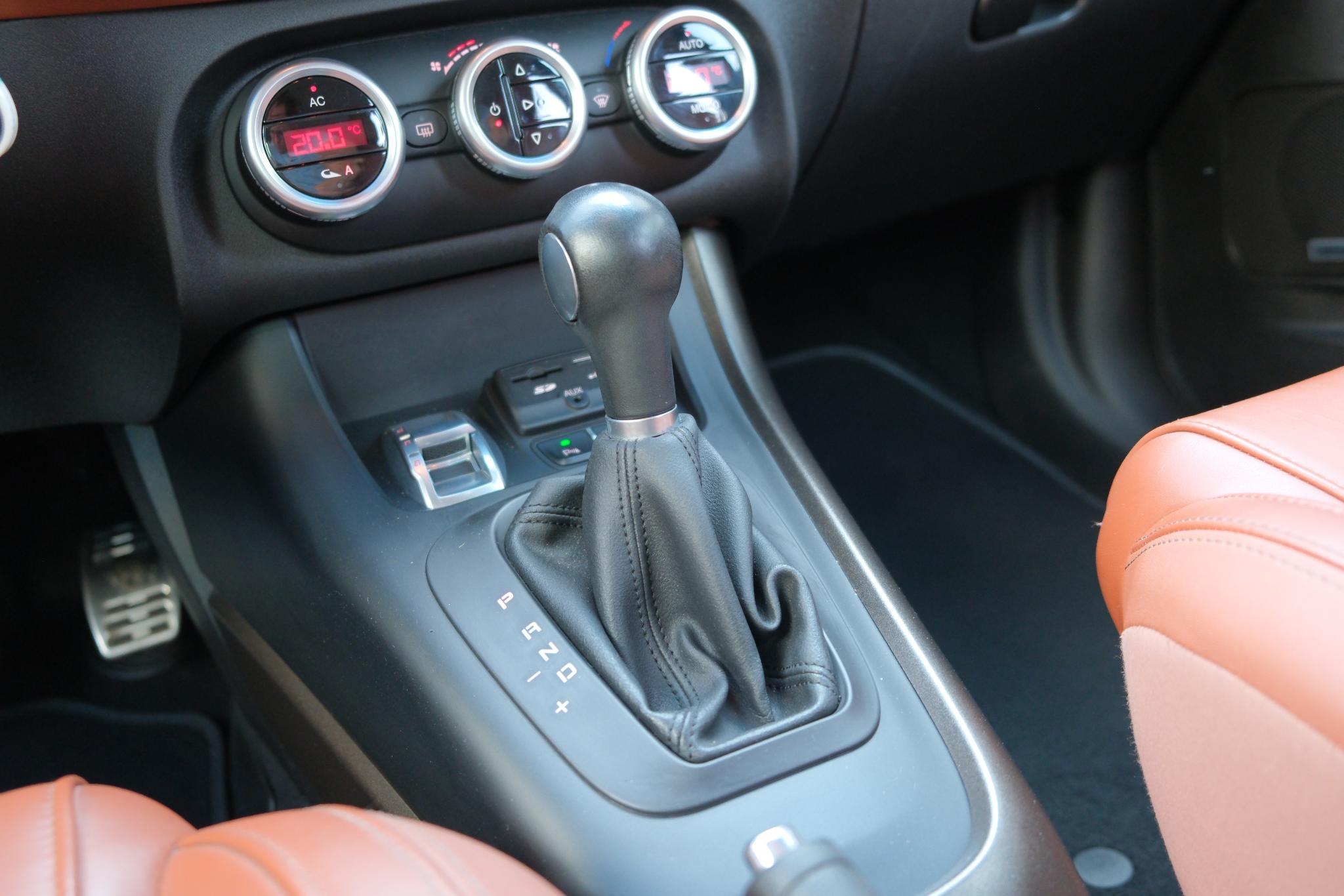 Alfa Romeo Giulietta 1.4 T 170pk Aut. Exclusive | Navi | Climate | Xenon | PDC | Trekhaak afbeelding 12