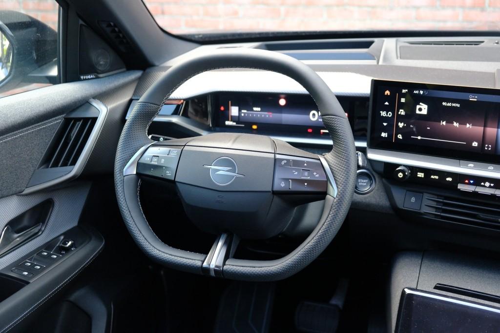 Opel Grandland 1.2 Turbo Hybrid 145pk eDCT6 GS | Navi | App Connect | Adaptive Cruise | Climate Control | Panoramadak | 360° Camera | Focal Audio | Keyless afbeelding 11