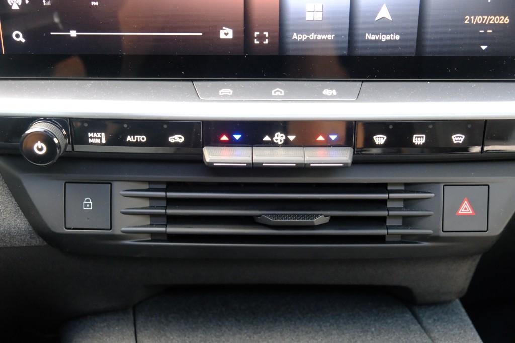 Opel Grandland 1.2 Turbo Hybrid 145pk eDCT6 GS | Navi | App Connect | Adaptive Cruise | Climate Control | Panoramadak | 360° Camera | Focal Audio | Keyless afbeelding 22