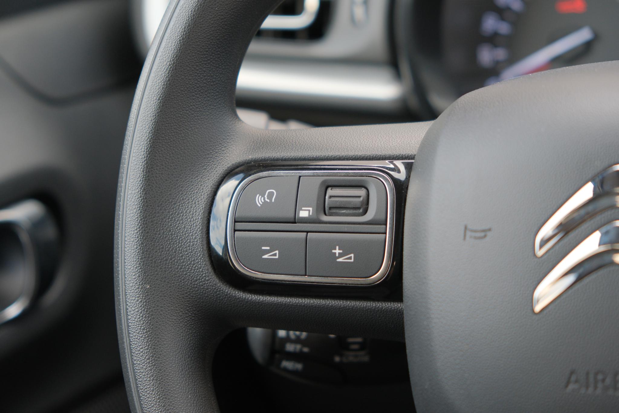 Citroën C3 1.2 PureTech 83pk Max | App Connect | Climate | Cruise | DAB | PDC afbeelding 11