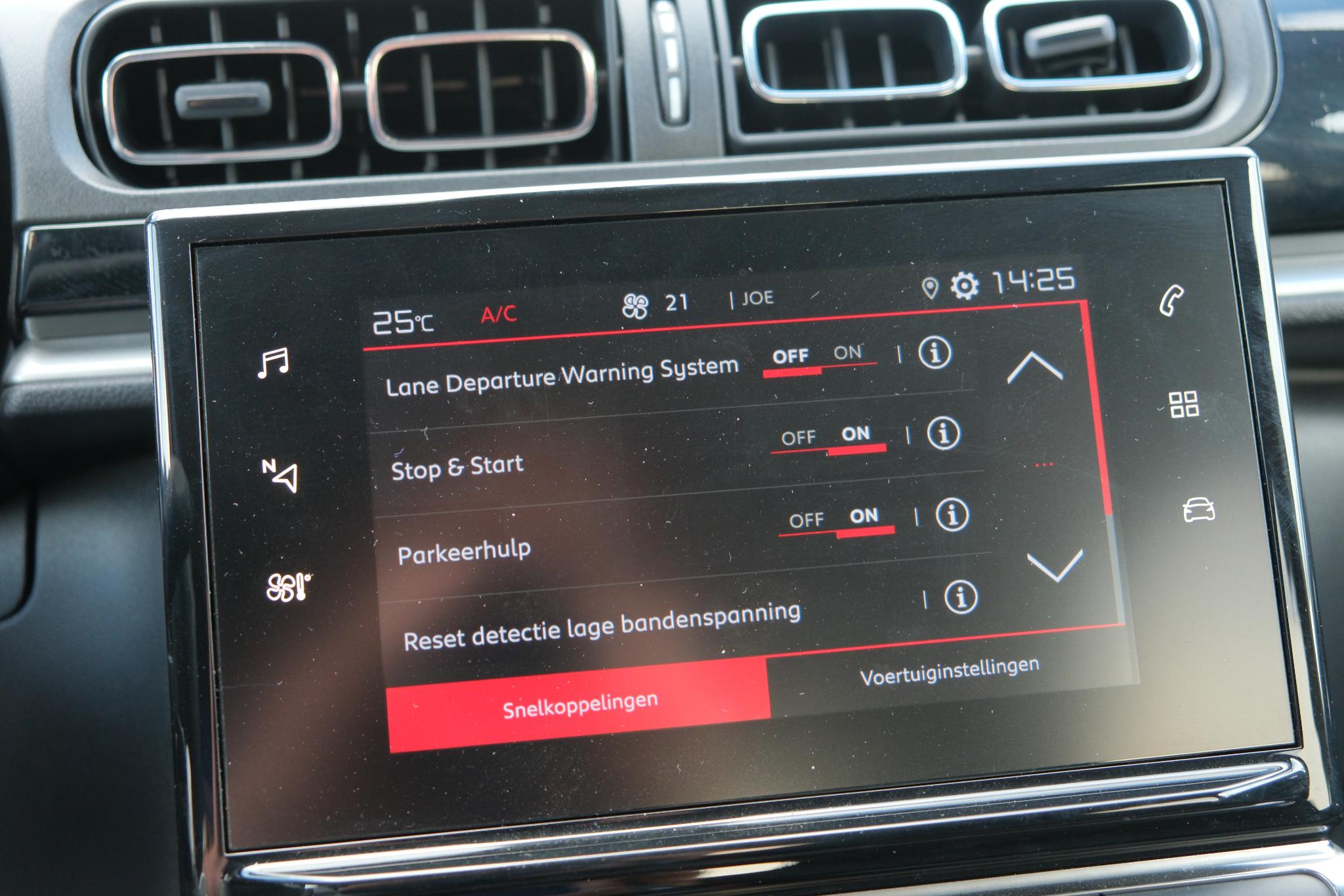 Citroën C3 1.2 PureTech 83pk Max | App Connect | Climate | Cruise | DAB | PDC afbeelding 19