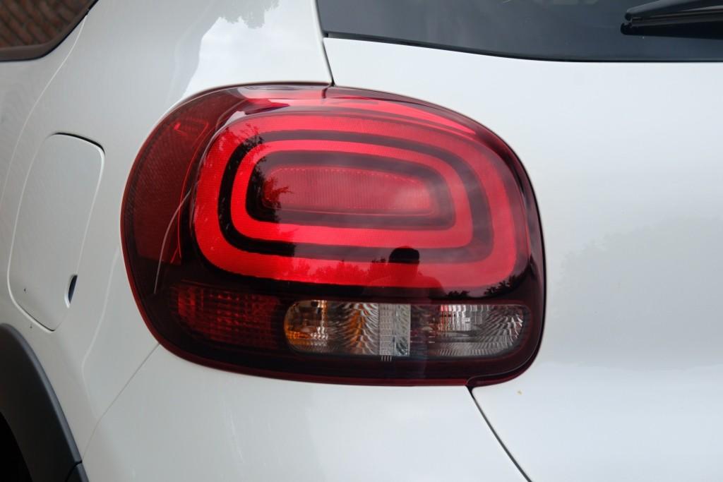 Citroën C3 1.2 PureTech 83pk Max | App Connect | Climate | Cruise | DAB | PDC afbeelding 21