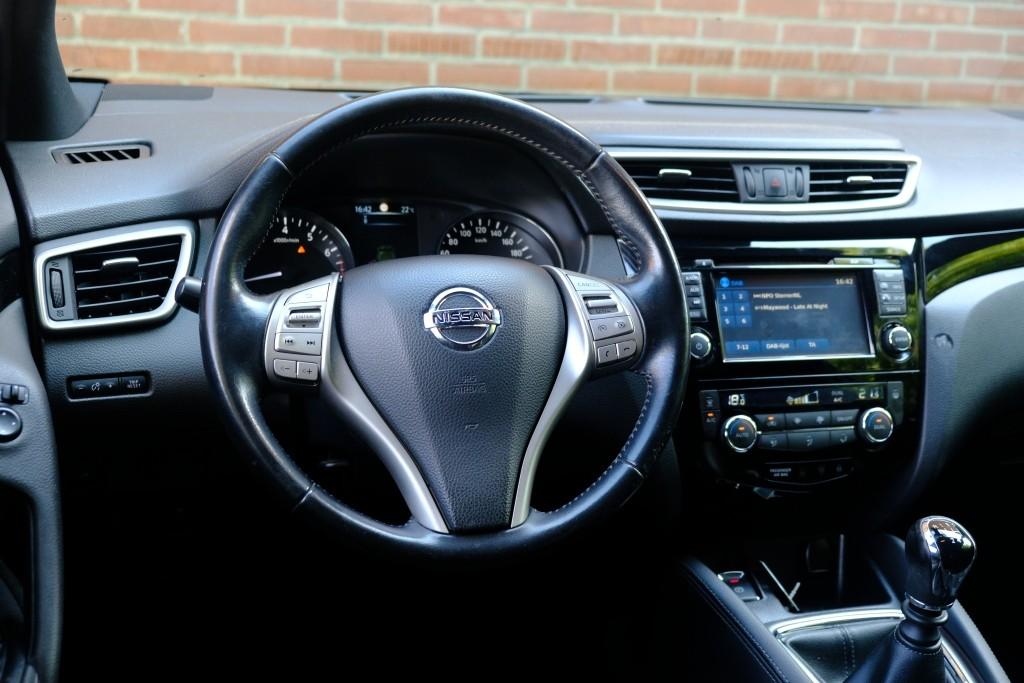 Nissan QASHQAI 1.6 DIG-T 163pk N-Vision | Navi | Climate | Cruise | Panoramadak | 360° Camera | Keyless | Trekhaak afbeelding 16