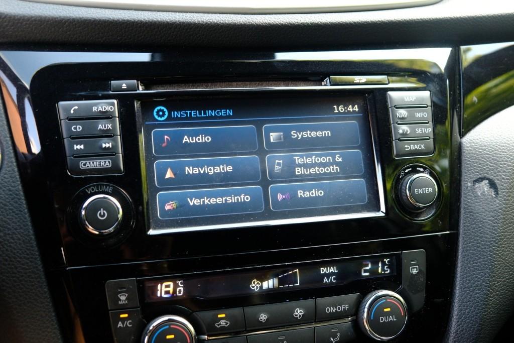 Nissan QASHQAI 1.6 DIG-T 163pk N-Vision | Navi | Climate | Cruise | Panoramadak | 360° Camera | Keyless | Trekhaak afbeelding 20