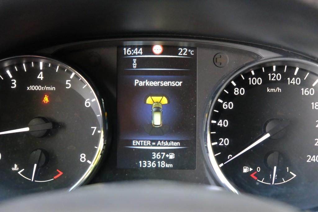 Nissan QASHQAI 1.6 DIG-T 163pk N-Vision | Navi | Climate | Cruise | Panoramadak | 360° Camera | Keyless | Trekhaak afbeelding 23