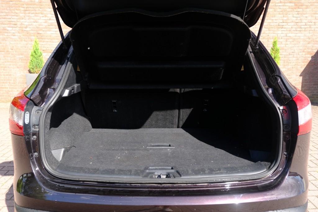 Nissan QASHQAI 1.6 DIG-T 163pk N-Vision | Navi | Climate | Cruise | Panoramadak | 360° Camera | Keyless | Trekhaak afbeelding 33