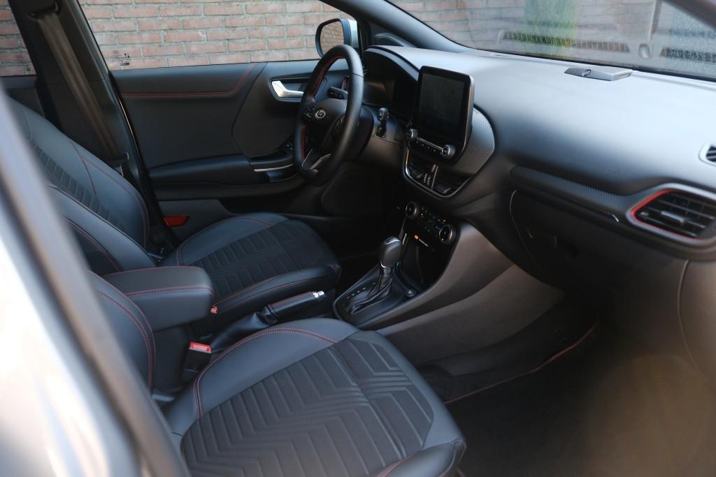 Ford Puma 1.0 EcoBoost Hybrid 155pk Aut. ST-Line X | Navi | App Connect | Adaptive Cruise | Full LED | Elektrische Achterklep | B&O Audio | Camera | Winter Pakket afbeelding 4