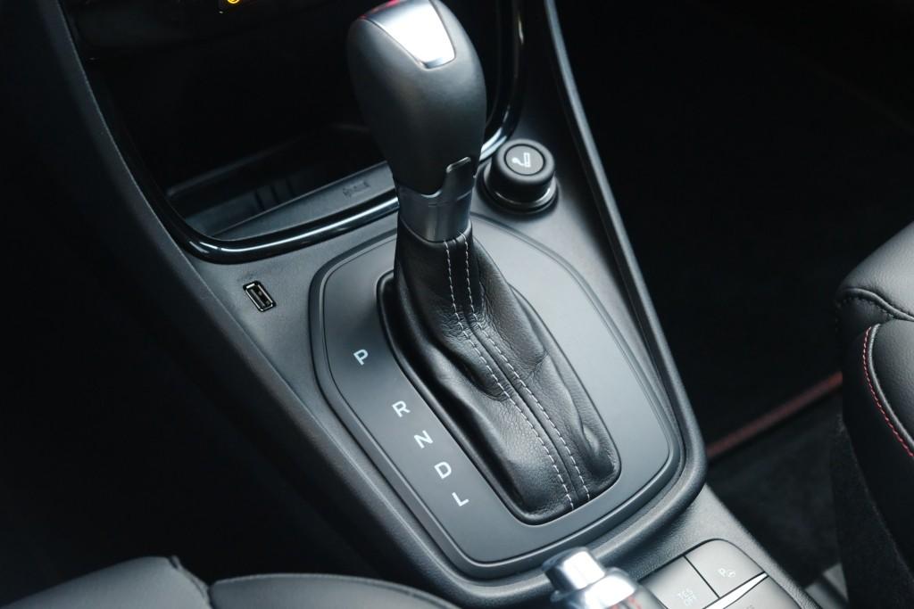 Ford Puma 1.0 EcoBoost Hybrid 155pk Aut. ST-Line X | Navi | App Connect | Adaptive Cruise | Full LED | Elektrische Achterklep | B&O Audio | Camera | Winter Pakket afbeelding 26