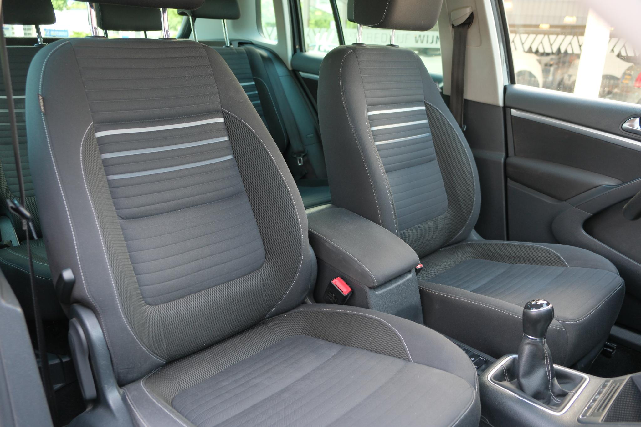 Volkswagen Tiguan 1.4 TSi 160pk Sport&Style | Navi | Winterpakket | Trekhaak | Climate | Camera | Cruise afbeelding 8