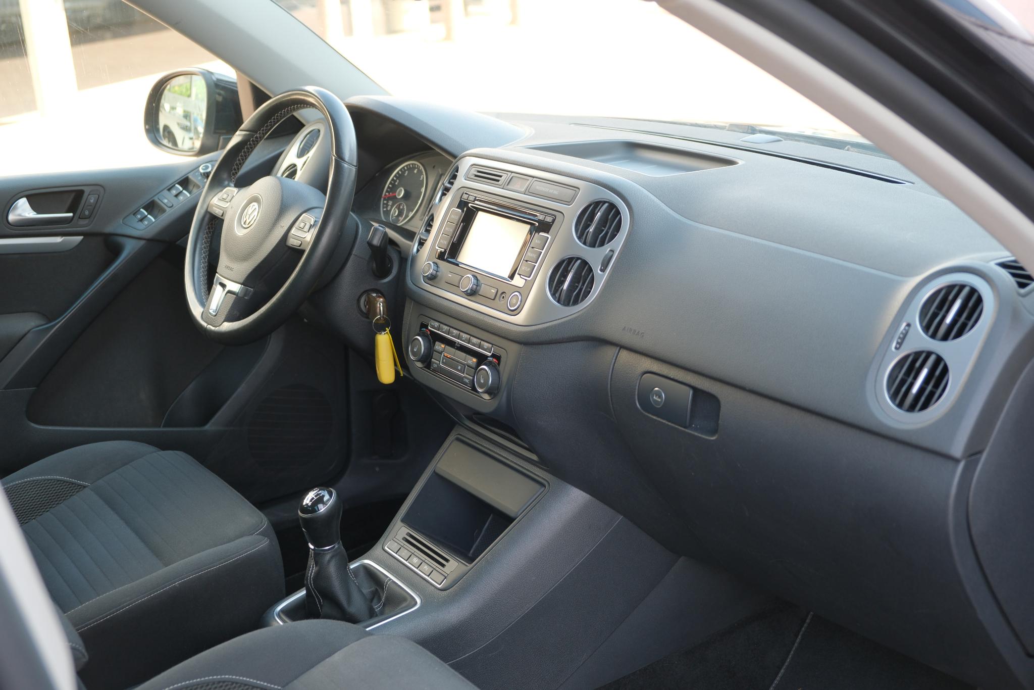 Volkswagen Tiguan 1.4 TSi 160pk Sport&Style | Navi | Winterpakket | Trekhaak | Climate | Camera | Cruise afbeelding 9