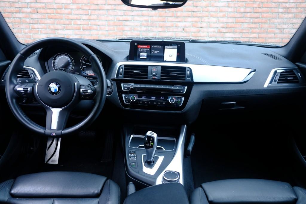 BMW 1 Serie 118i 136pk Aut. M Sport Shadow High Executive | Navi | Climate | Cruise | DAB | PDC | Stoelverwarming afbeelding 7