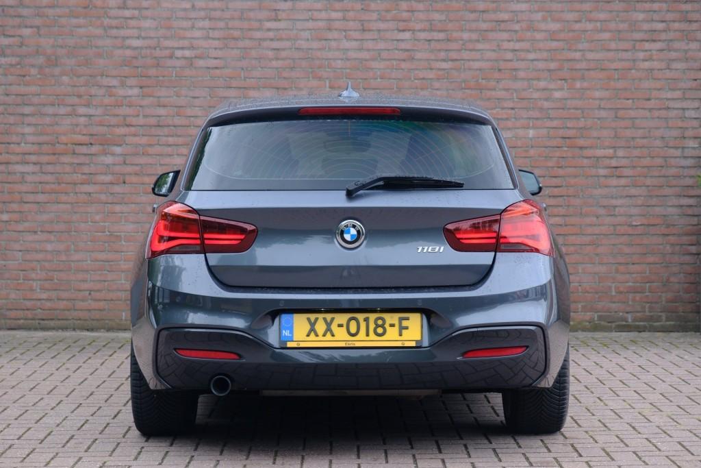 BMW 1 Serie 118i 136pk Aut. M Sport Shadow High Executive | Navi | Climate | Cruise | DAB | PDC | Stoelverwarming afbeelding 30