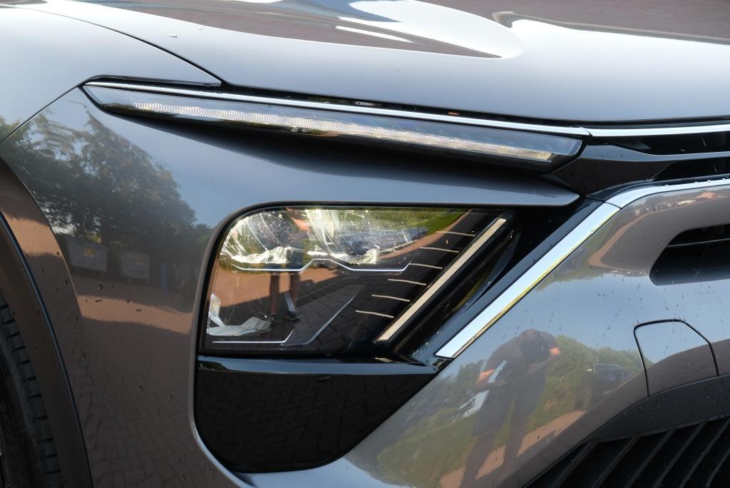 Citroën C5 X 1.6 Plug-in Hybrid 225pk EAT8 Shine | Navi | App Connect | Climate | Adaptive Cruise | Head-up Display | Camera | Keyless afbeelding 2