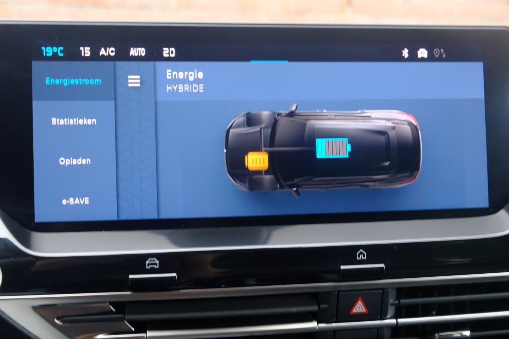 Citroën C5 X 1.6 Plug-in Hybrid 225pk EAT8 Shine | Navi | App Connect | Climate | Adaptive Cruise | Head-up Display | Camera | Keyless afbeelding 18