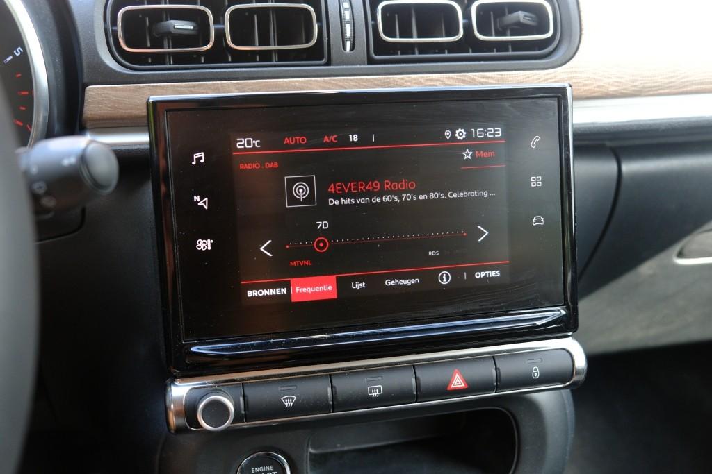 Citroën C3 1.2 PureTech 83pk Shine | App Connect | Climate | Cruise | Keyless | Stoelverwarming afbeelding 18